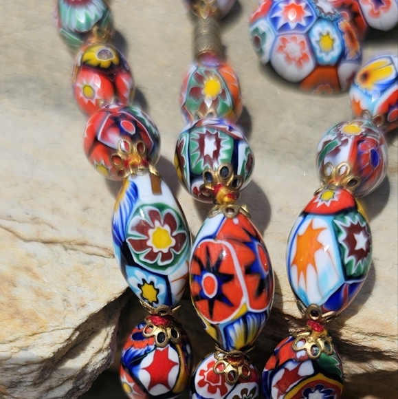 VTG VENETIAN MURANO MORETTI MILLEFIORI GLASS BEAD SET - Picture 3 of 12